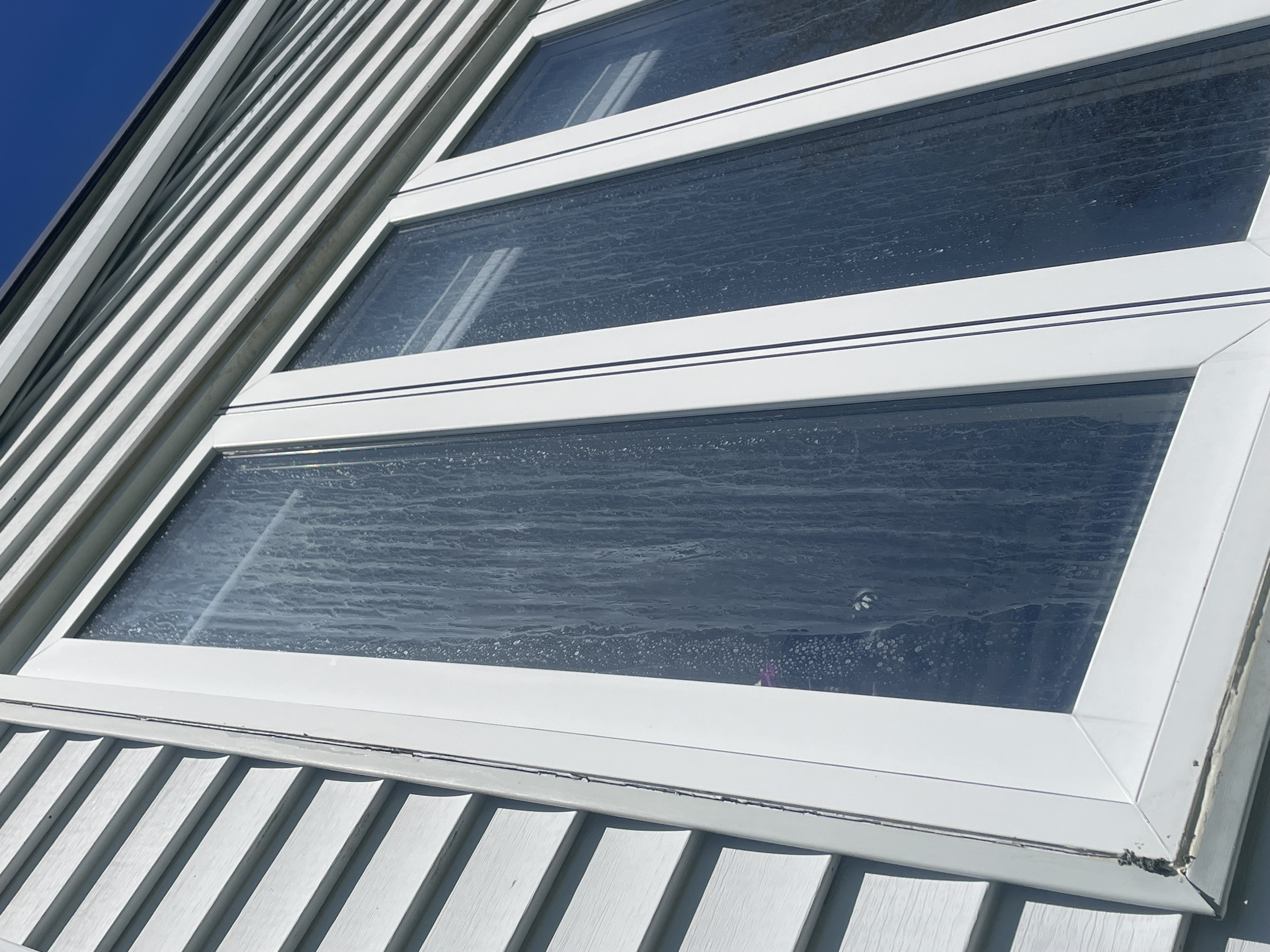Dirty windows before cleaning